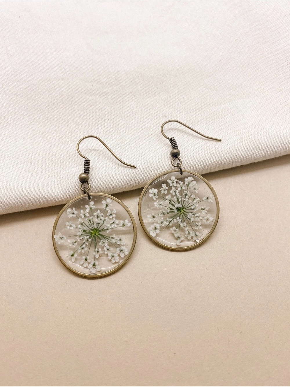 Pressed Flower Earrings - Queen Anne’s Lace